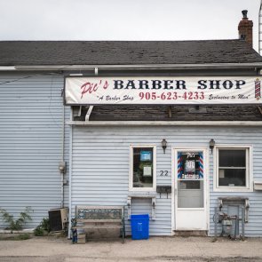 295:295?src=%2 Fimages%2 Fdirectory%2 Fcompanies%2 F22 Silver St  Pics Barber Shop 295 295 img