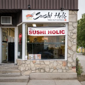 295:295?src=%2 Fimages%2 Fdirectory%2 Fcompanies%2 F28 Division St  Sushiholic 295 295 img