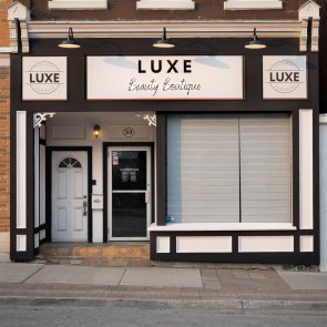 295:295?src=%2 Fimages%2 Fdirectory%2 Fcompanies%2 F33 King StW  Luxe Beauty Boutique 295 295 img